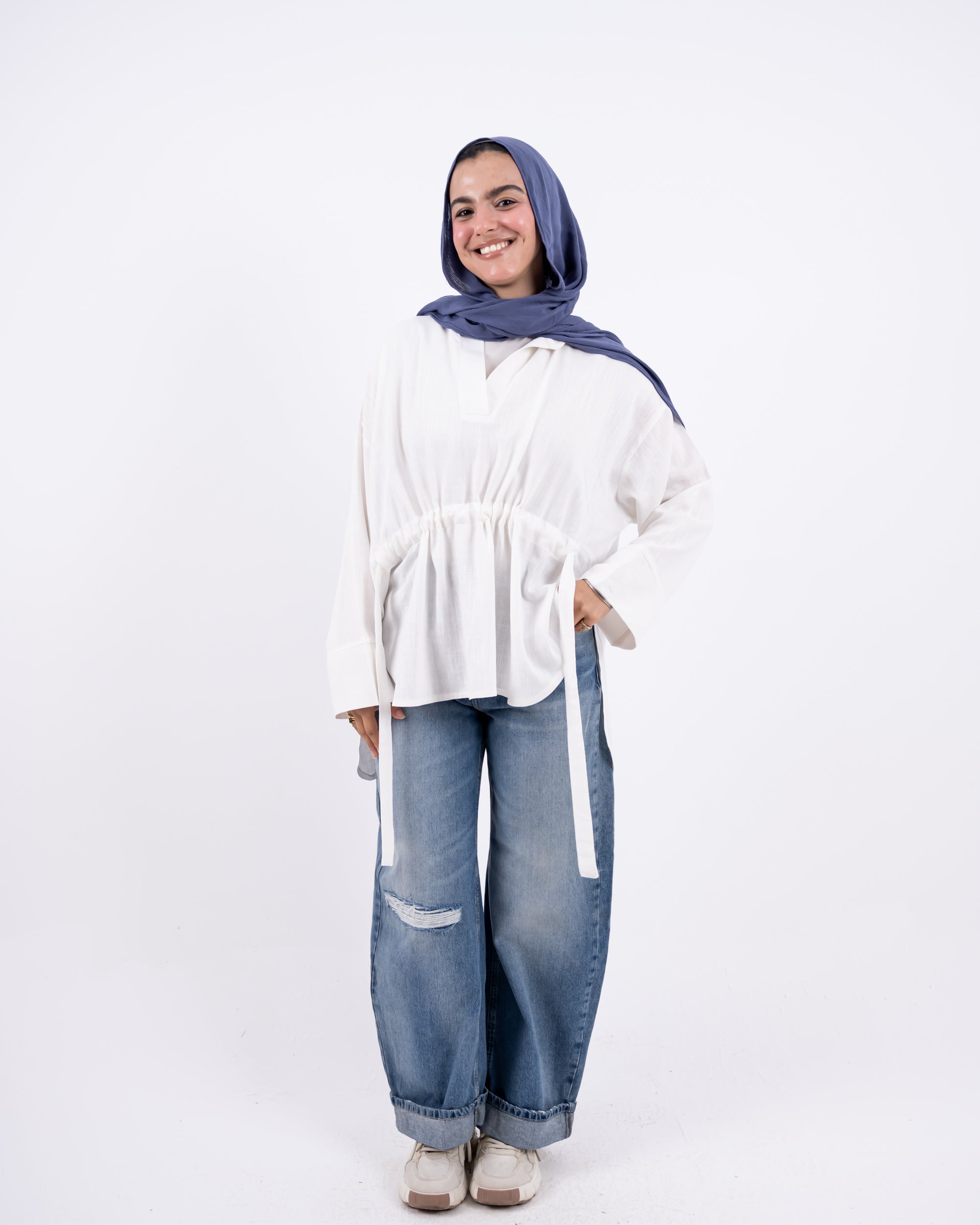 Rounded v neck linen shirt